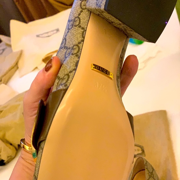 Brand new this season authentic Gucci shoes 7.5 - Picture 3 of 8